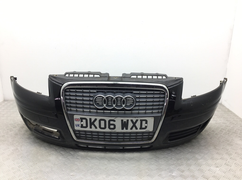 Бампер передний для Audi A3, 2006 г. 1.6 i бензин б/у