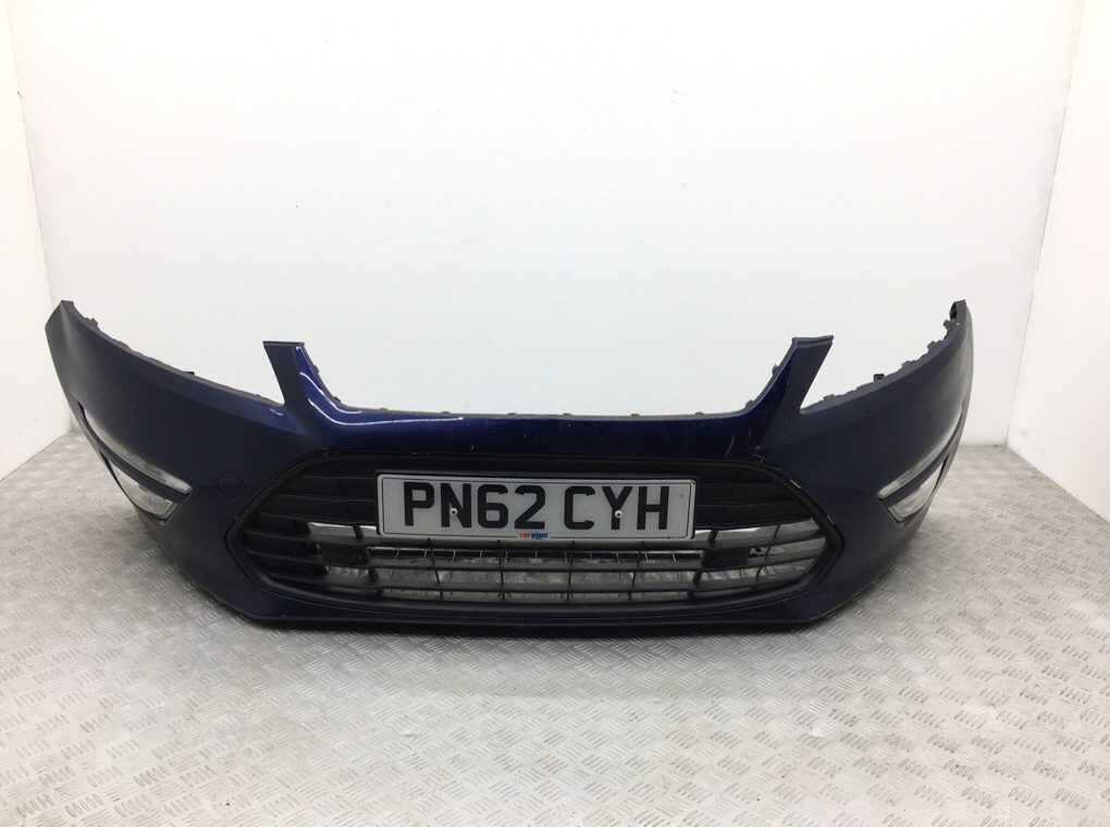Бампер передний для Ford Mondeo, 2012 г. 2.0 TDCi дизель б/у
