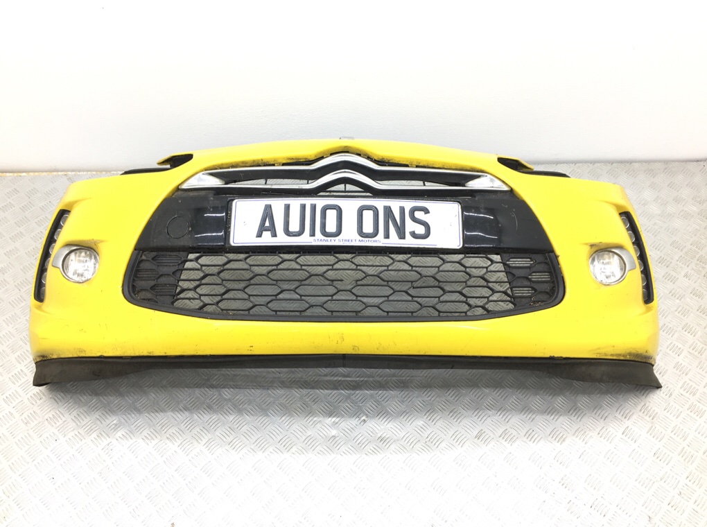 Бампер передний для Citroen DS3, 2010 г. 1.6 Ti бензин б/у