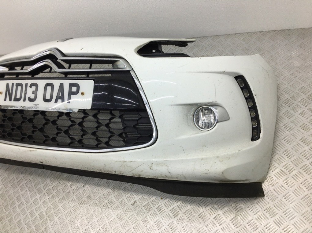 Бампер передний для Citroen DS3, 2013 г. 1.6 i бензин б/у — фото 3