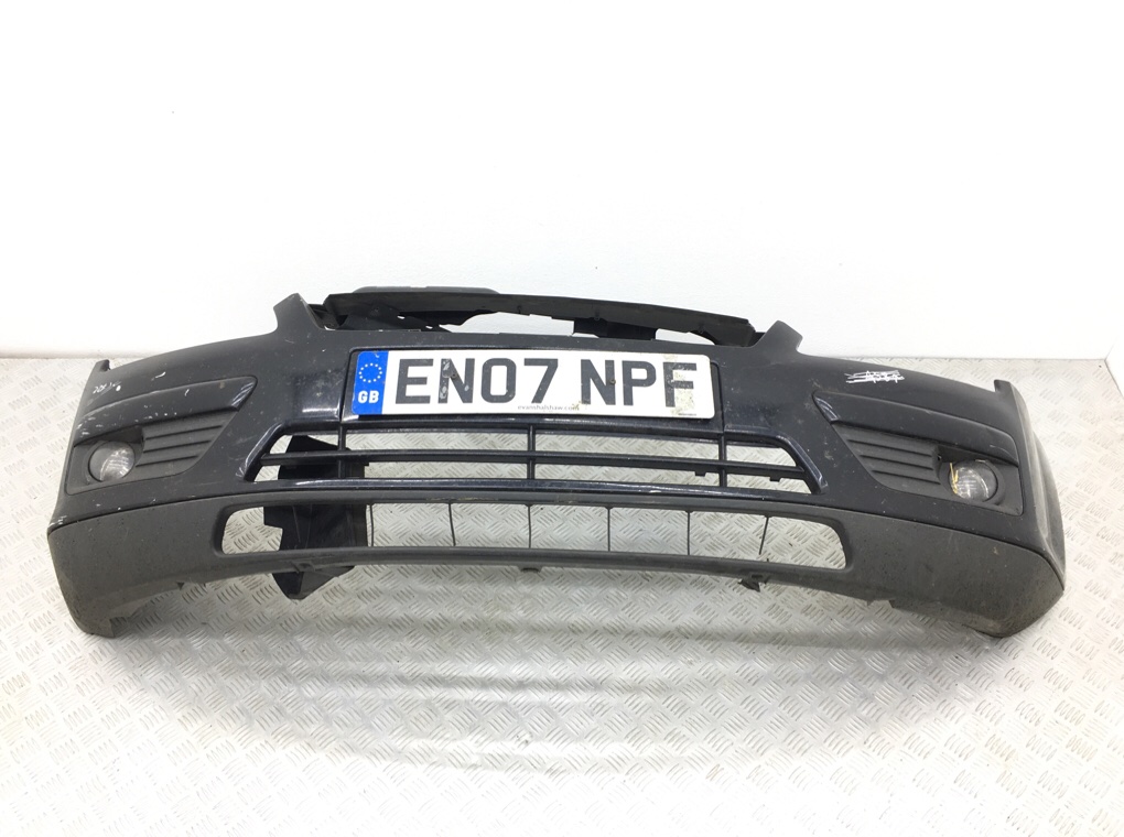 Бампер передний для Ford Focus, 2007 г. 2.0 TDCi дизель б/у