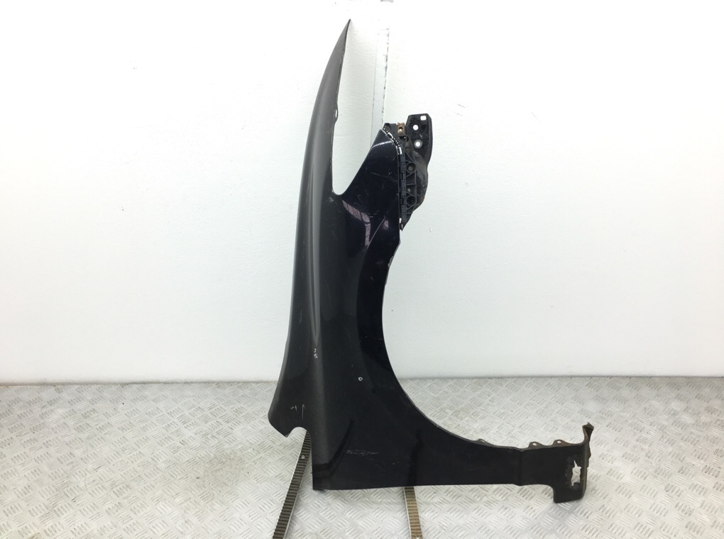 Крыло переднее правое для Honda Civic, 2006 г. 1.3 i бензин б/у