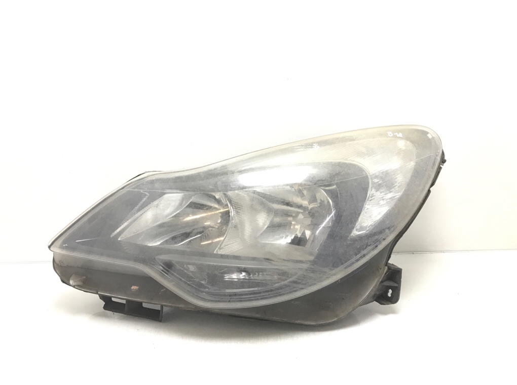 Фара левая для Opel Corsa, 2012 г. 1.4 i бензин б/у