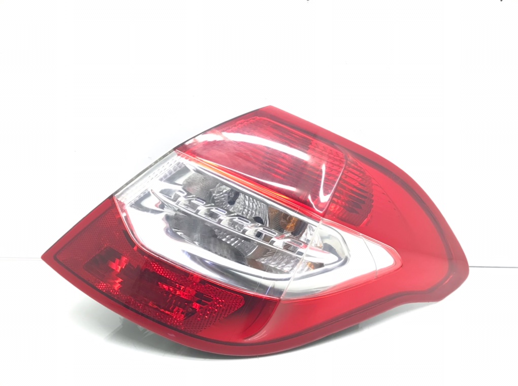 Фонарь задний правый для Citroen C4, 2012 г. 1.6 i бензин б/у