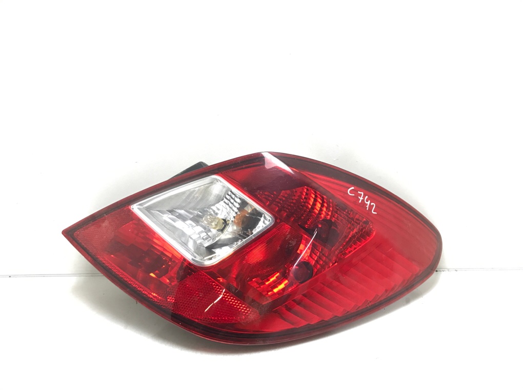 Фонарь задний правый для Opel Corsa, 2008 г. 1.2 i бензин б/у