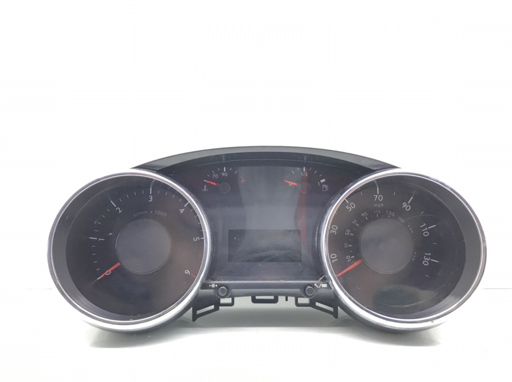 Щиток приборов (приборная панель) для Peugeot 5008, 2012 г. 1.6 HDi дизель б/у