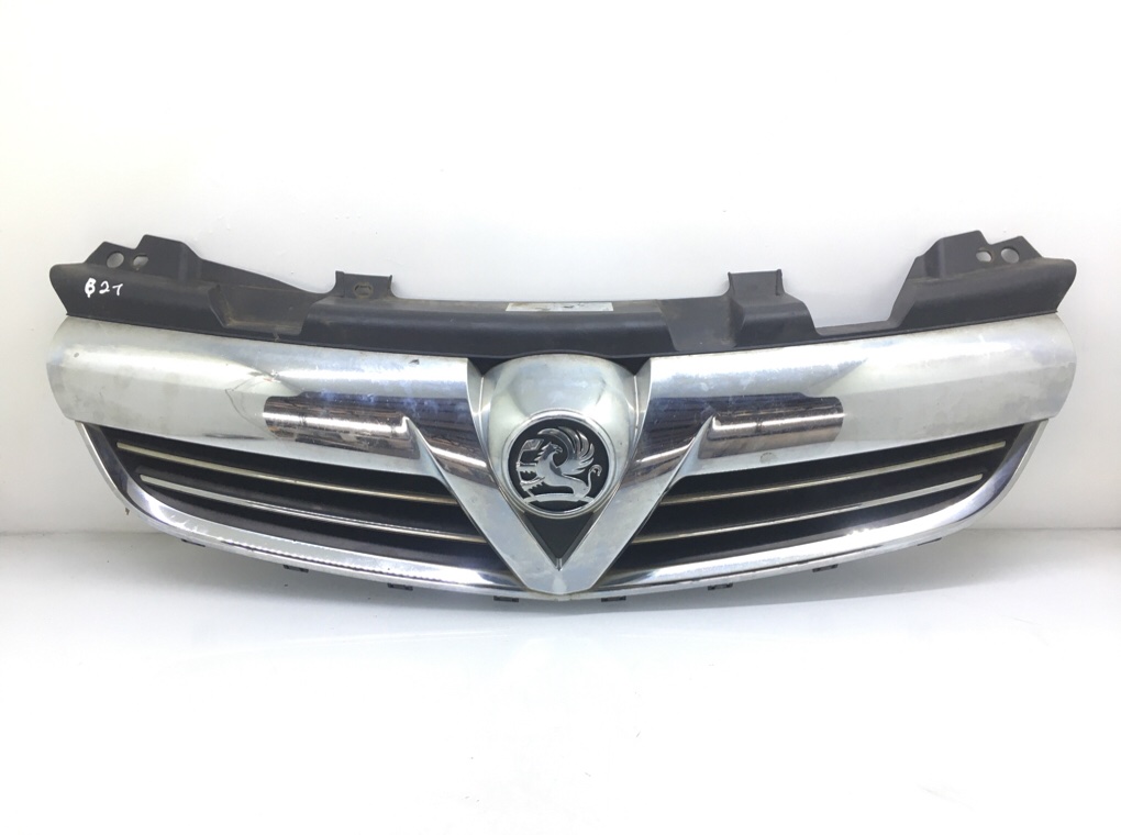 Решетка радиатора для Opel Zafira, 2011 г. 1.7 CDTi дизель б/у