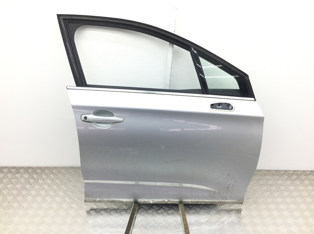 Дверь передняя правая для Citroen C4, 2012 г. 1.6 HDi дизель б/у