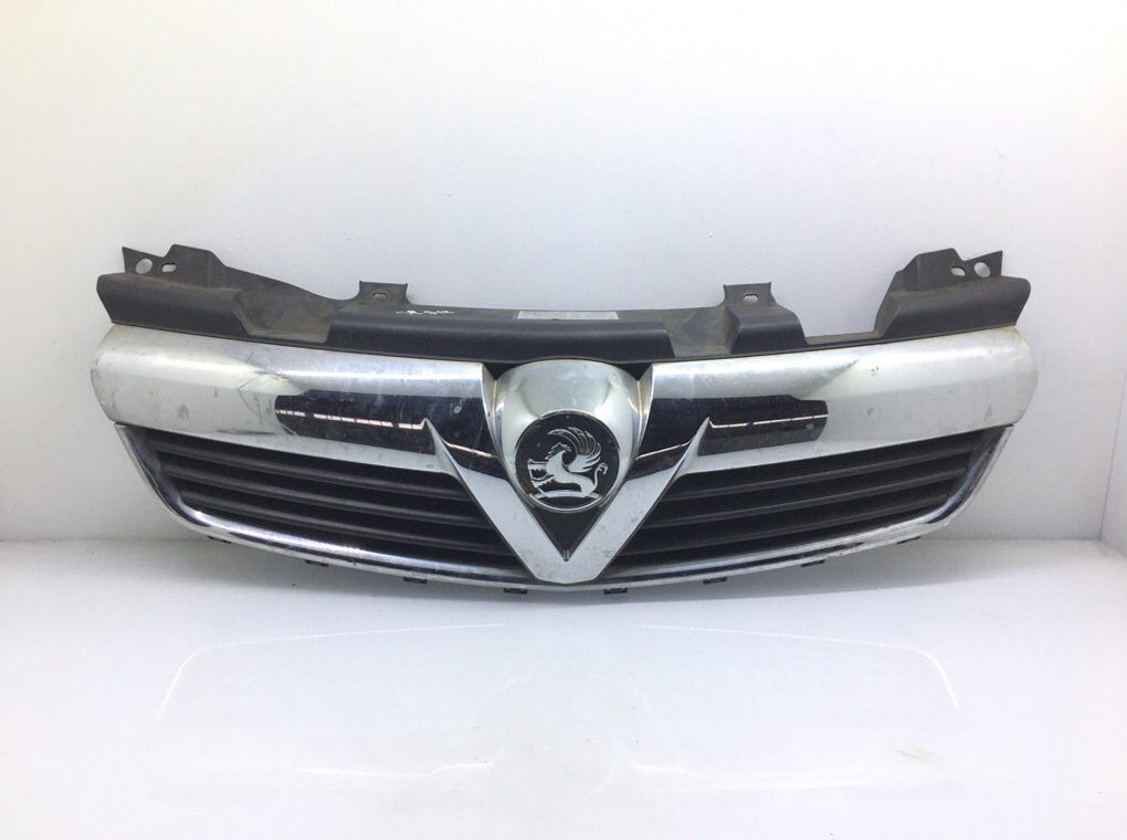 Решетка радиатора для Opel Zafira, 2007 г. 1.6 i бензин б/у