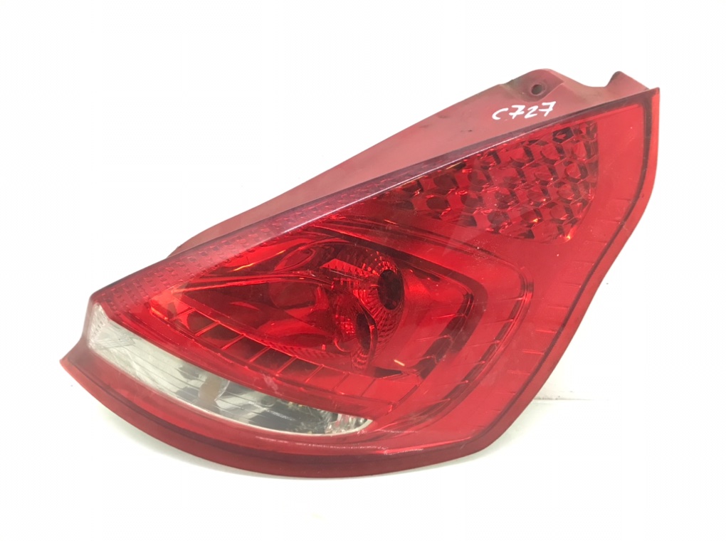 Фонарь задний правый для Ford Fiesta, 2012 г. 1.4 TDCI дизель б/у