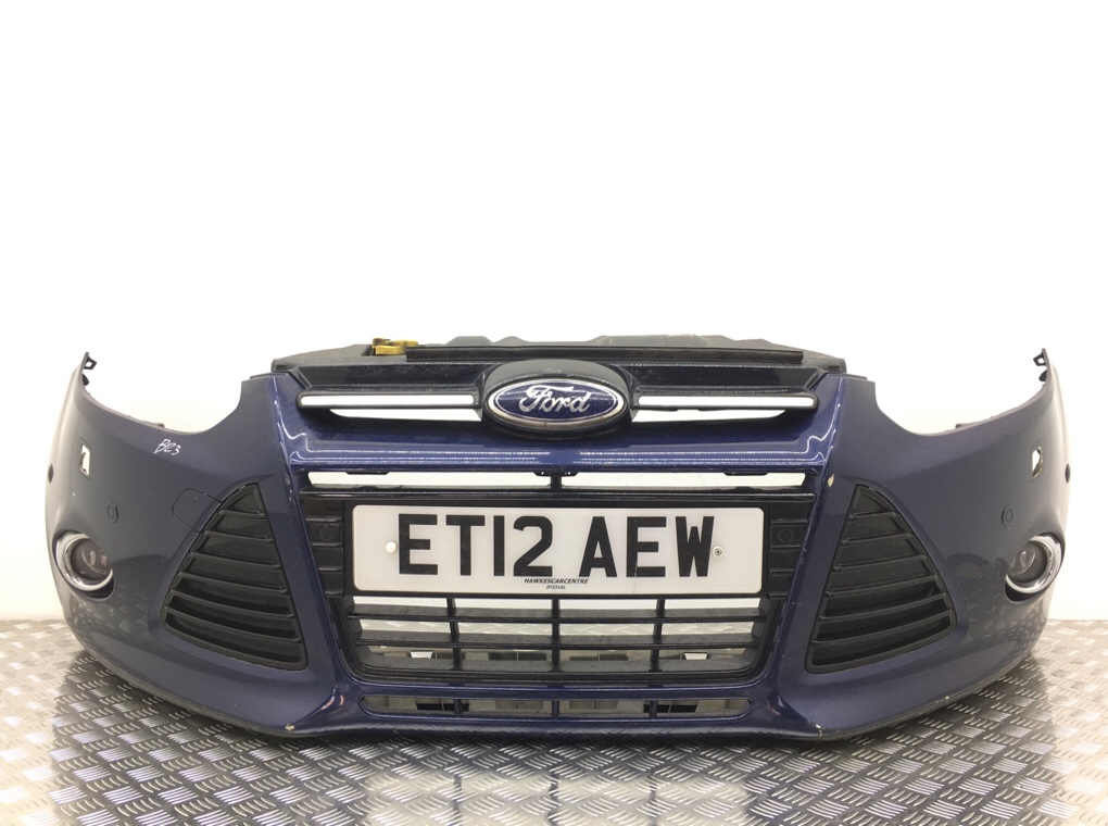 Бампер передний для Ford Focus, 2012 г. 2.0 TDCi дизель б/у