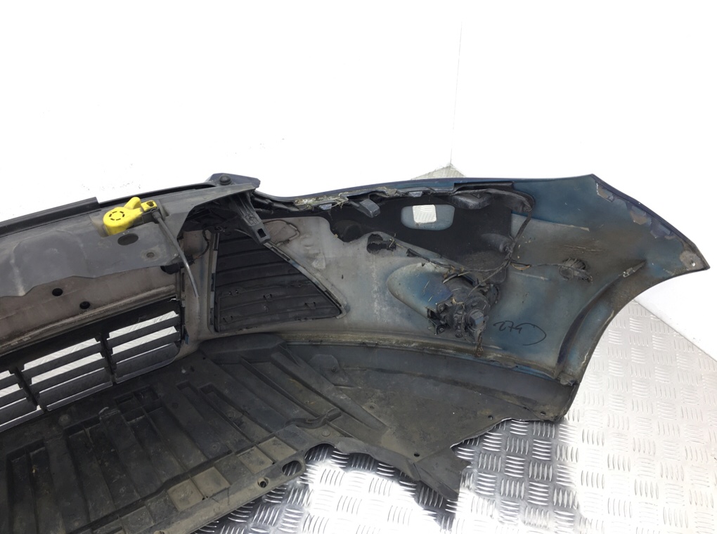 Бампер передний для Ford Focus, 2012 г. 2.0 TDCi дизель б/у — фото 7