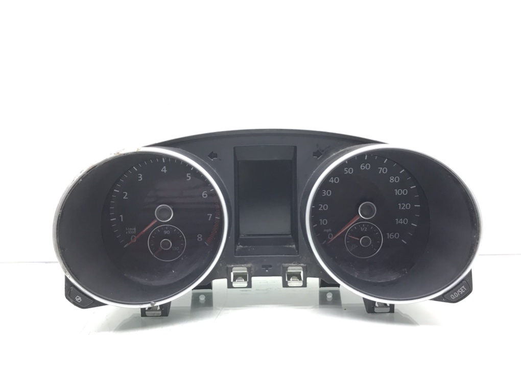 Щиток приборов (приборная панель) для Volkswagen Golf, 2012 г. 1.2 TSI бензин б/у