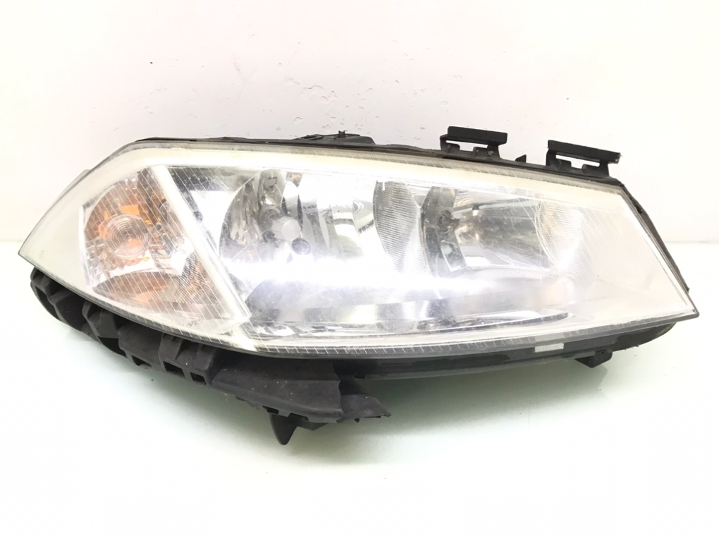 Фара правая для Renault Megane, 2005 г. 1.4 i бензин б/у