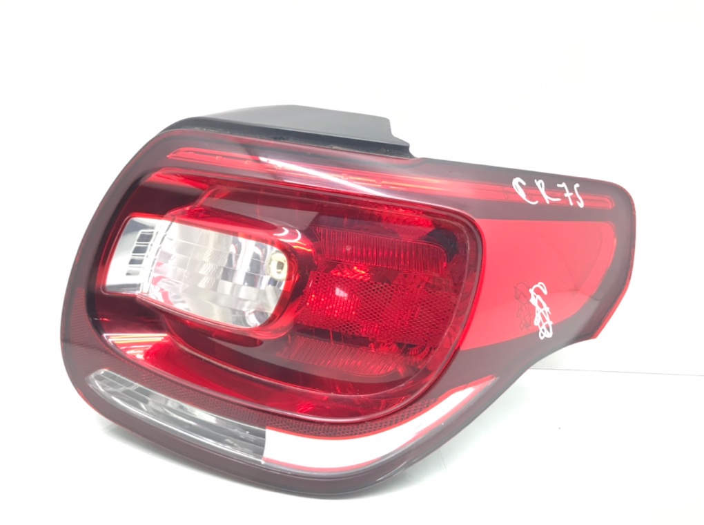 Фонарь задний правый для Citroen DS3, 2011 г. 1.6 i бензин б/у