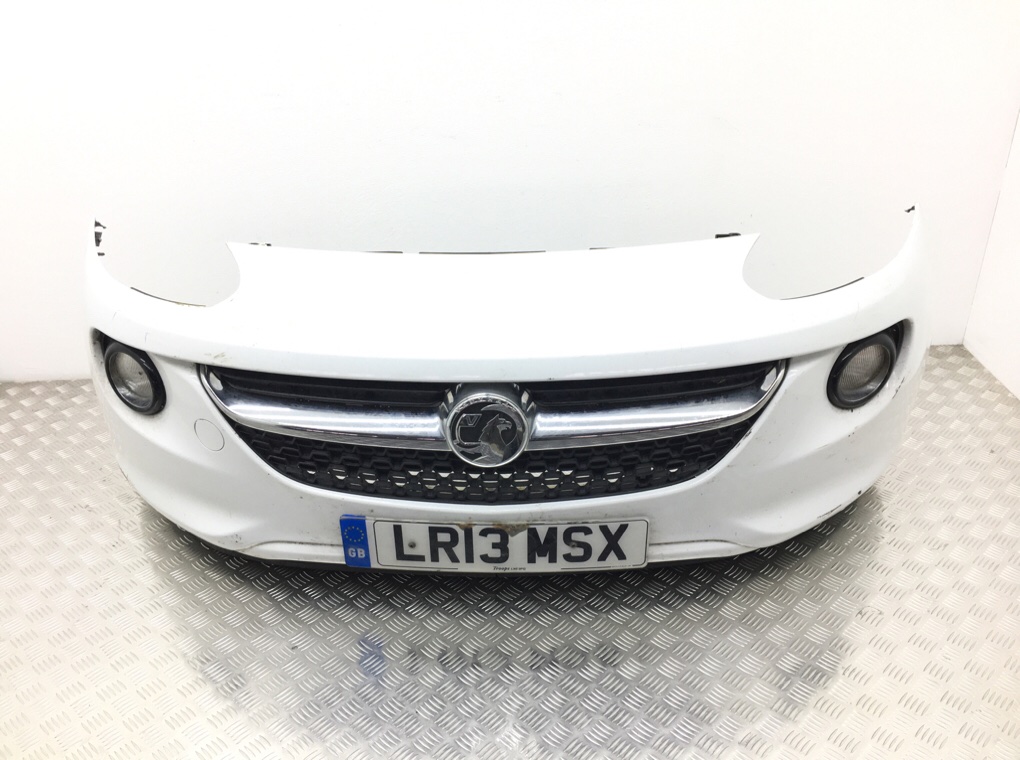 Бампер передний для Opel Adam, 2013 г. 1.4 i бензин б/у