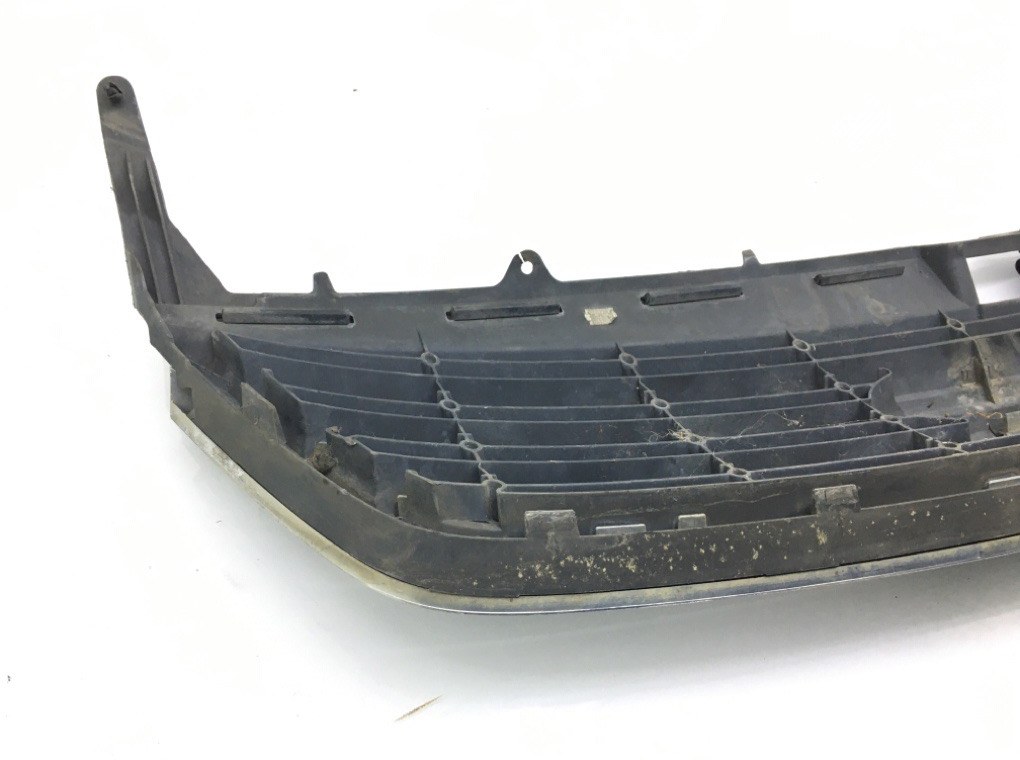 Решетка радиатора для Ford Mondeo, 2010 г. 2.0 TDCi дизель б/у — фото 4