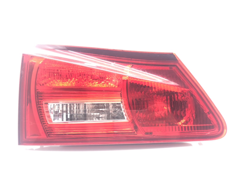 Фонарь крышки багажника левый для Lexus IS, 2007 г. 2.2 D дизель б/у