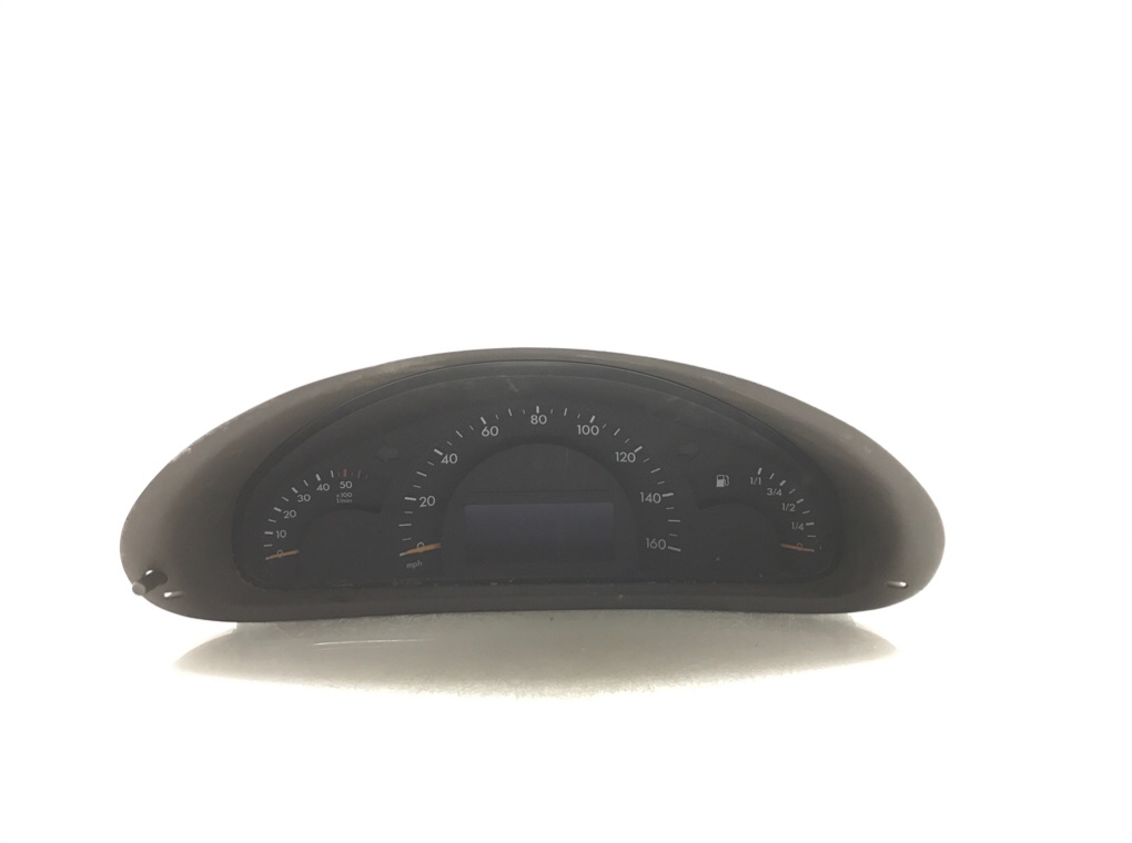 Щиток приборов (приборная панель) для Mercedes C W203, 2004 г. 2.2 CDi дизель б/у
