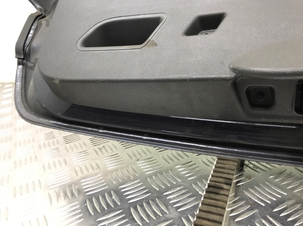 Крышка багажника для BMW 1 F20/F21, 2015 г. 1.5 i бензин б/у — фото 4