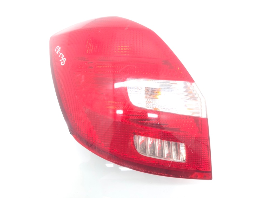 Фонарь задний левый для Skoda Fabia, 2010 г. 1.6 TDi дизель б/у