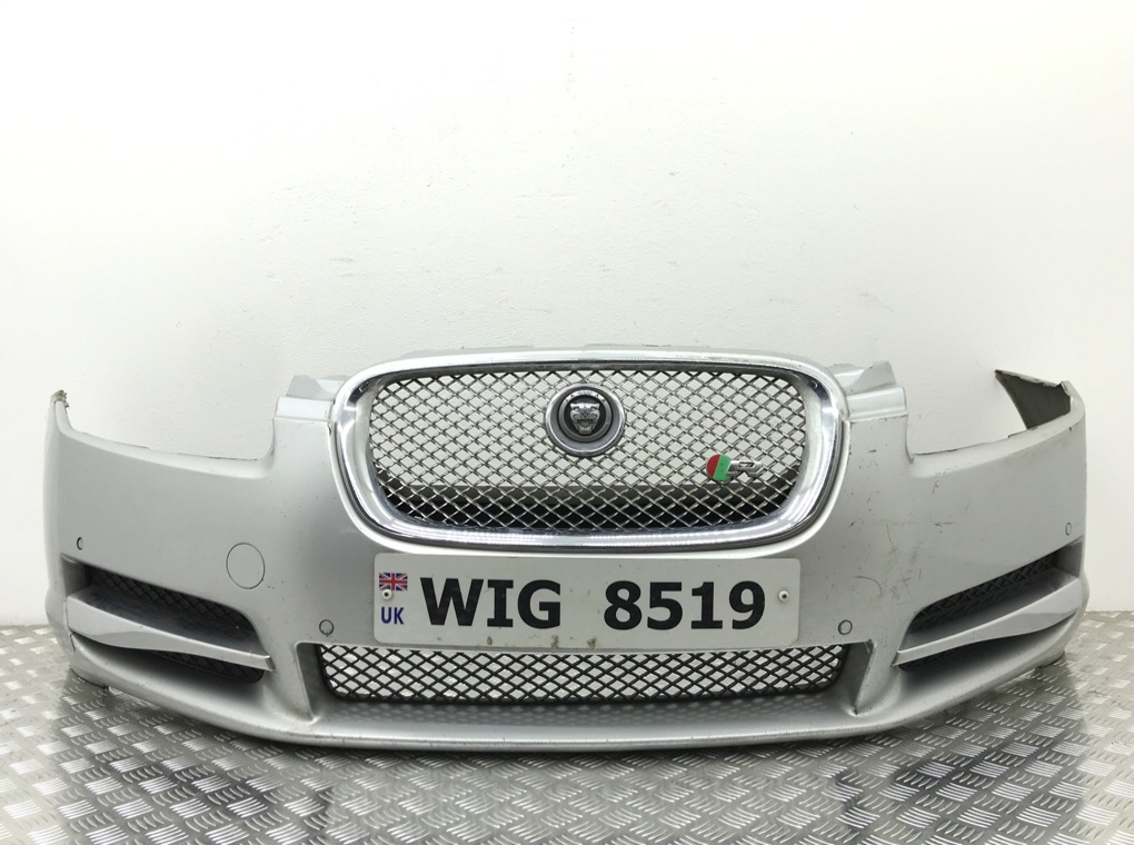 Бампер передний для Jaguar XF, 2008 г. 2.7 TD дизель б/у