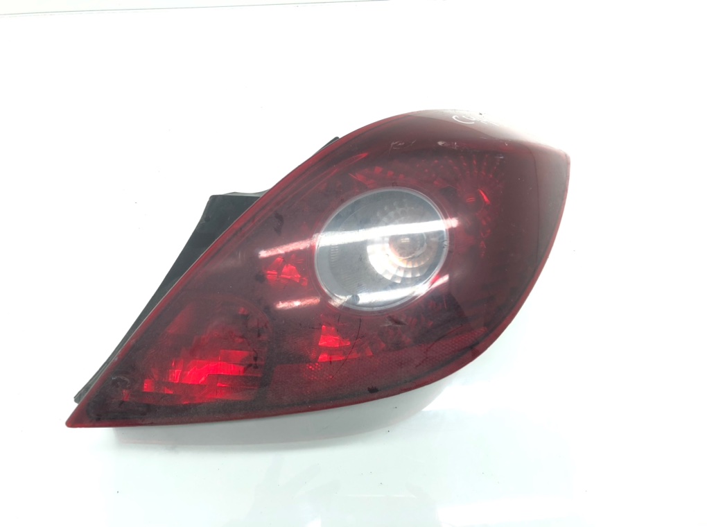 Фонарь задний правый для Opel Corsa, 2014 г. 1.2 i бензин б/у