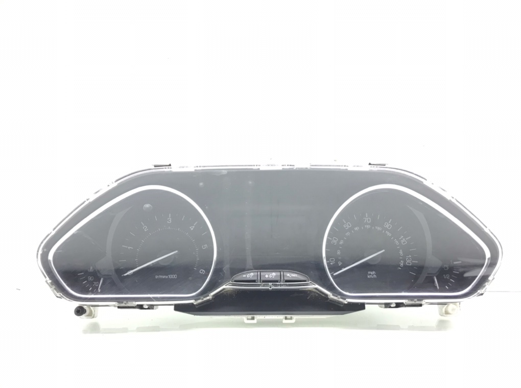 Щиток приборов (приборная панель) для Peugeot 2008, 2014 г. 1.6 HDi бензин б/у