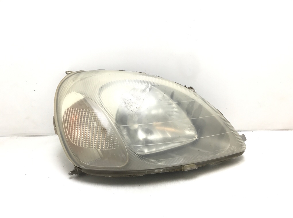 Фара правая для Toyota Yaris, 2000 г. 1.0 i бензин б/у