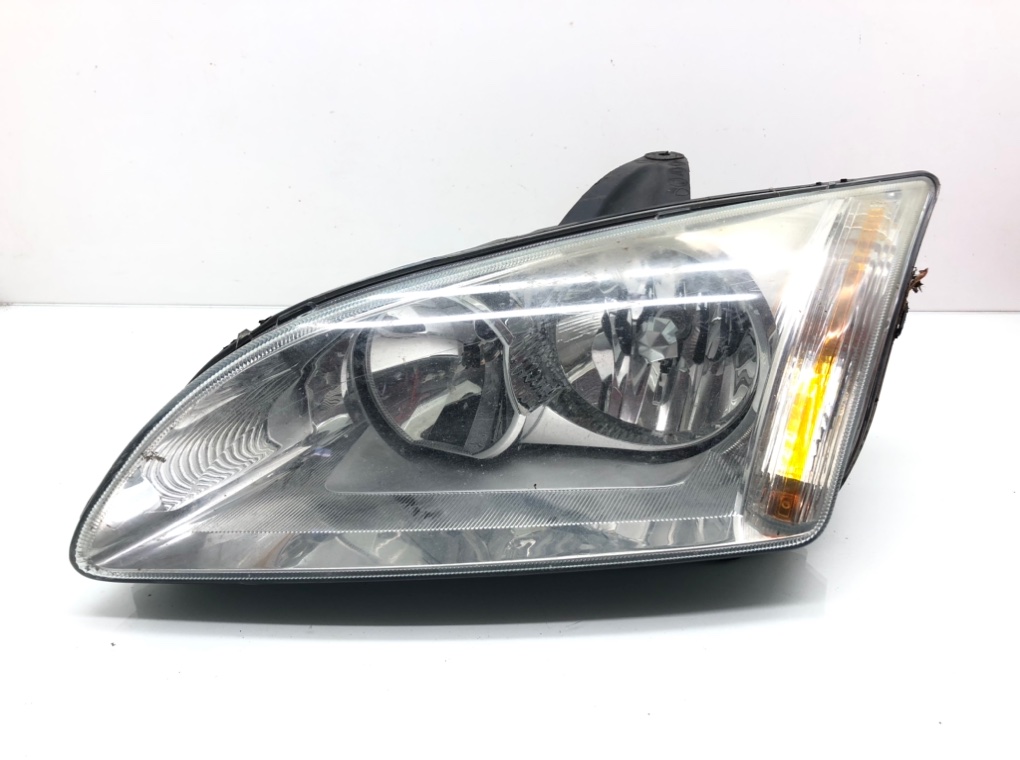 Фара левая для Ford Focus, 2005 г. 1.6 i бензин б/у
