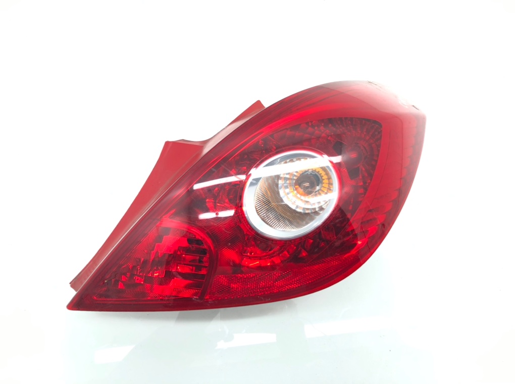 Фонарь задний правый для Opel Corsa, 2010 г. 1.0 i бензин б/у