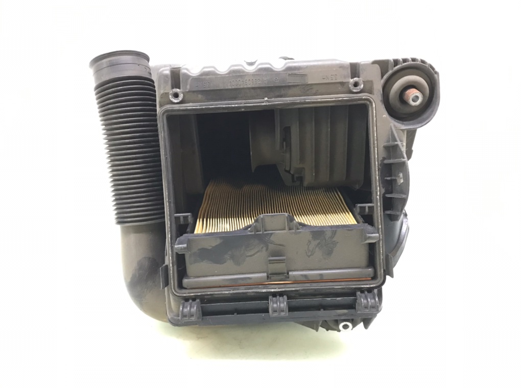 Корпус воздушного фильтра для Mercedes A W169, 2011 г. 1.5 i бензин б/у