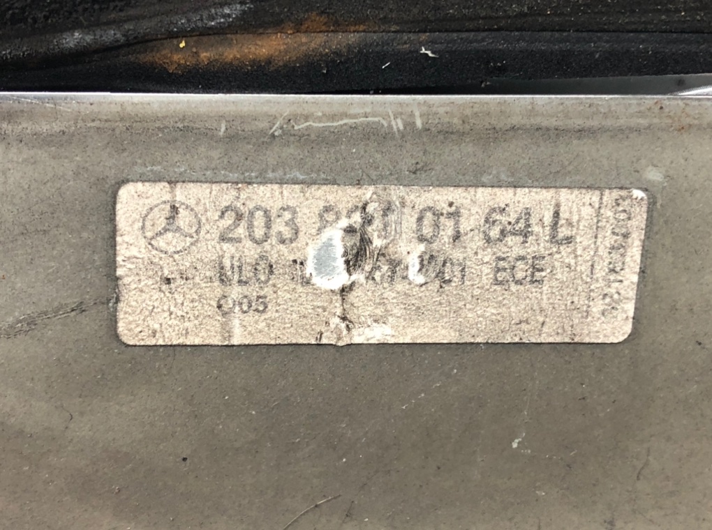 Фонарь задний левый для Mercedes C W203, 2003 г. 1.8 i бензин б/у — фото 5