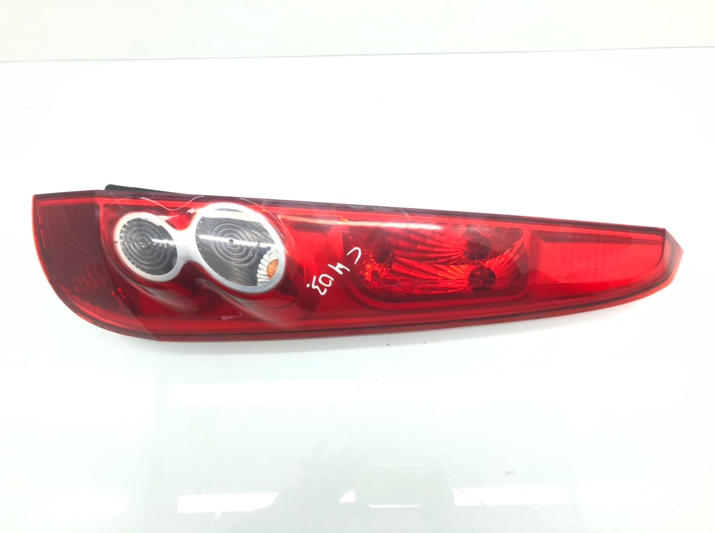 Фонарь задний правый для Ford Fiesta, 2007 г. 1.4 TDCi дизель б/у