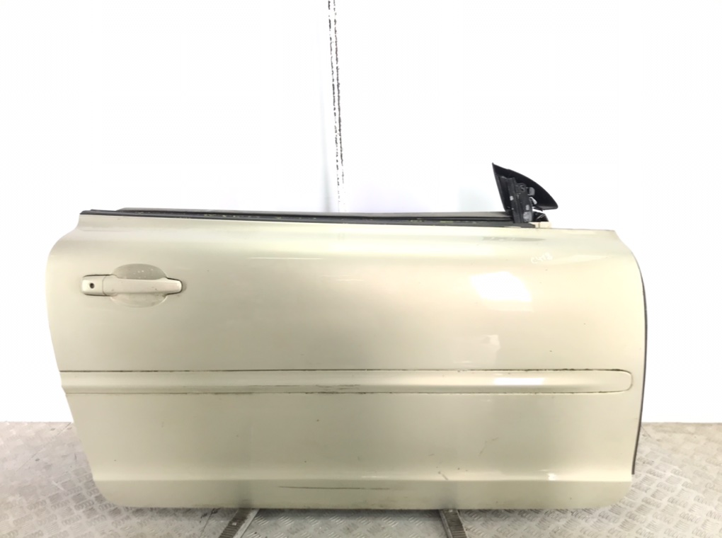 Дверь передняя правая для Volvo C70, 2007 г. 2.4 TD дизель б/у