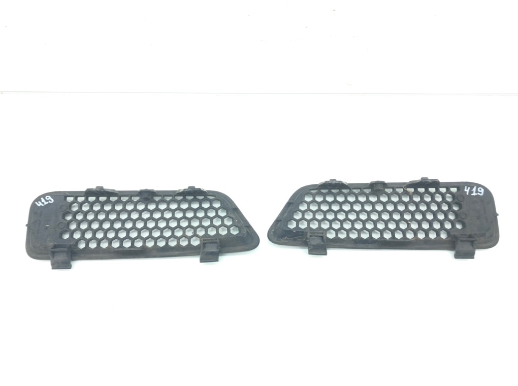 Решетка радиатора для Renault Scenic RX4, 2003 г. 2.0 i бензин б/у — фото 2