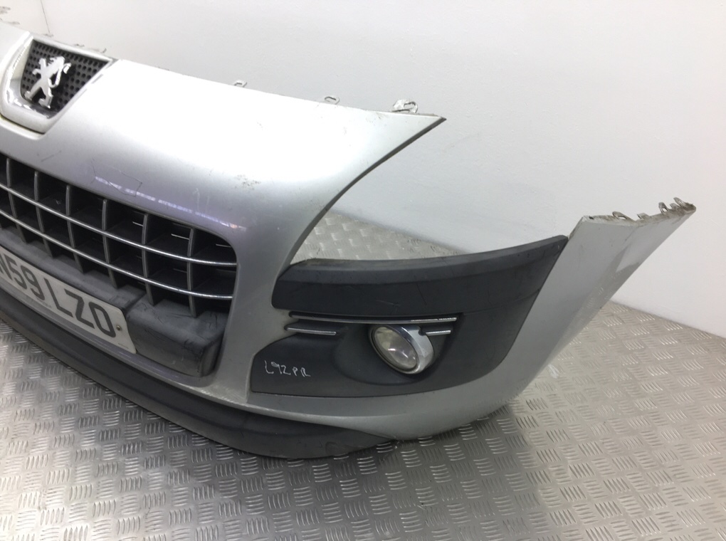Бампер передний для Peugeot 3008, 2009 г. 1.6 HDi дизель б/у — фото 4