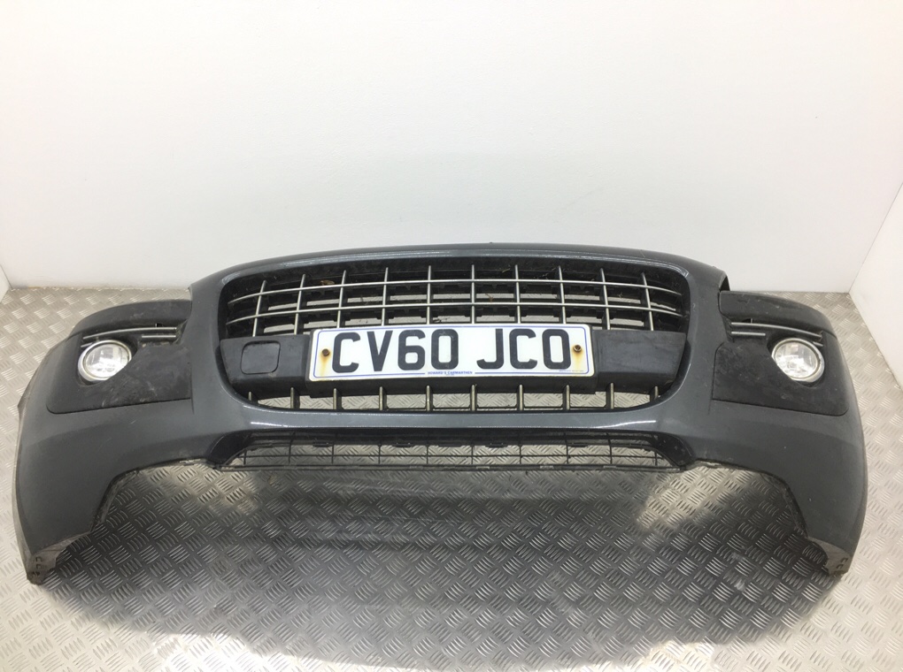 Бампер передний для Peugeot 3008, 2010 г. 1.6 HDi дизель б/у