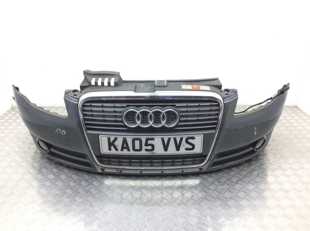Бампер передний для Audi A4, 2005 г. 2.0 i бензин б/у