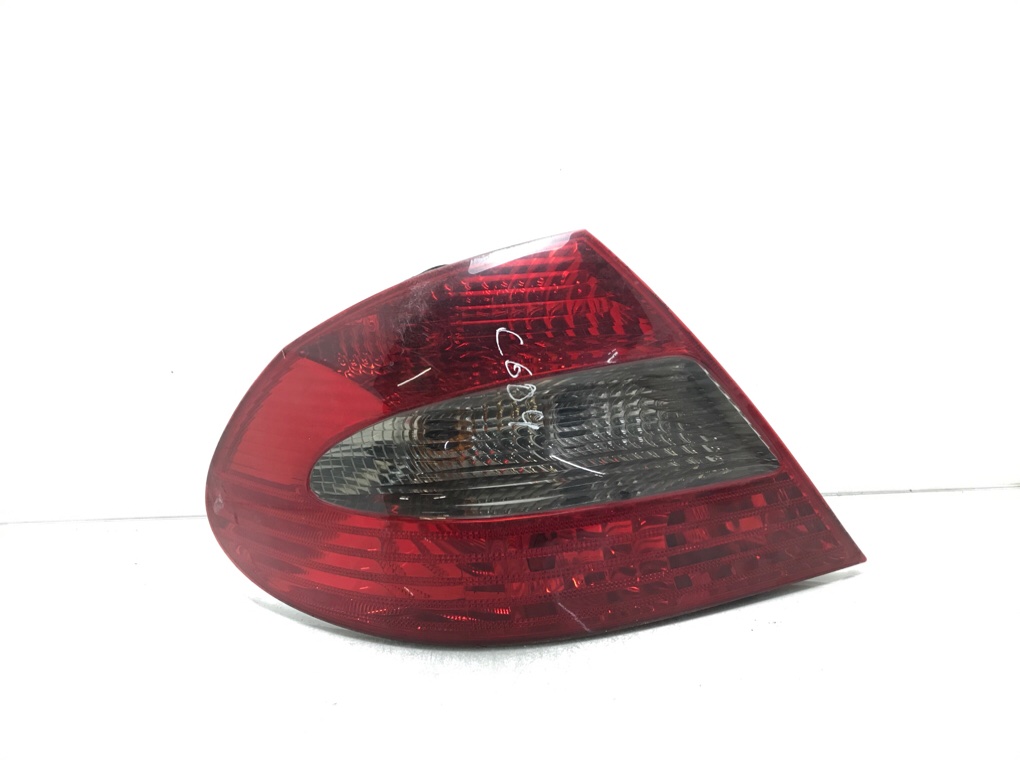 Фонарь задний левый для Mercedes CLK W209, 2008 г. 2.2 CDi дизель б/у