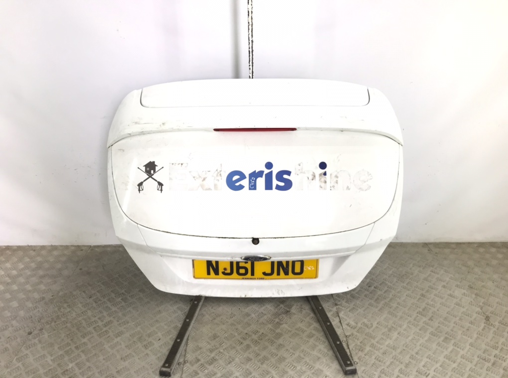 Крышка багажника для Ford Fiesta, 2011 г. 1.4 TDCI дизель б/у