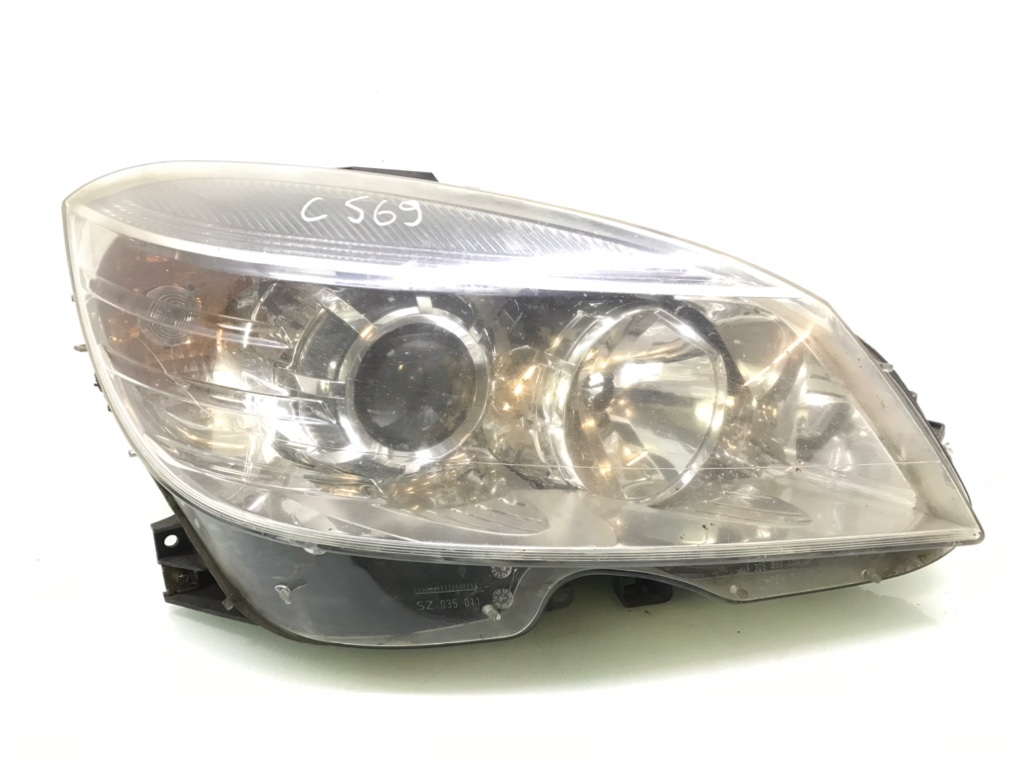 Фара правая для Mercedes C W204, 2010 г. 2.2 CDi дизель б/у