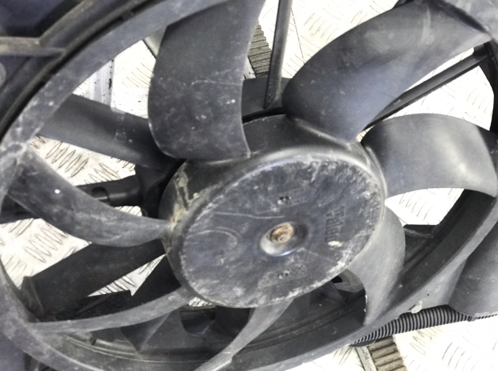 Панель передняя (телевизор) для Citroen C4 Grand Picasso, 2010 г. 1.6 HDi дизель б/у — фото 2