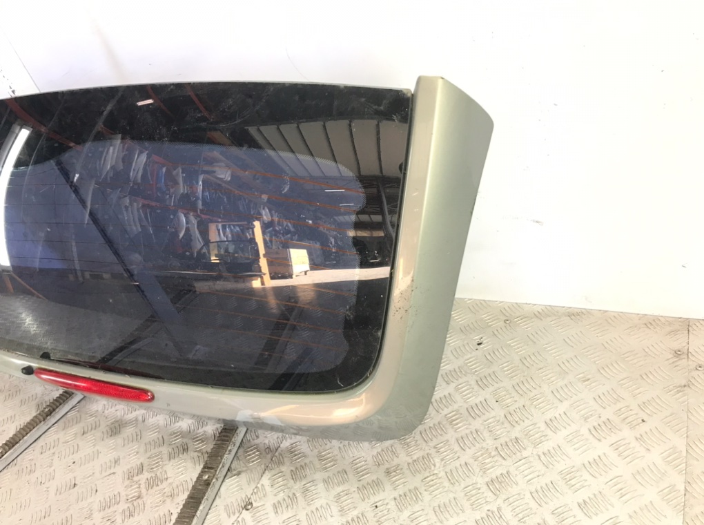Стекло заднее для Renault Scenic RX4, 2003 г. 2.0 i бензин б/у — фото 3