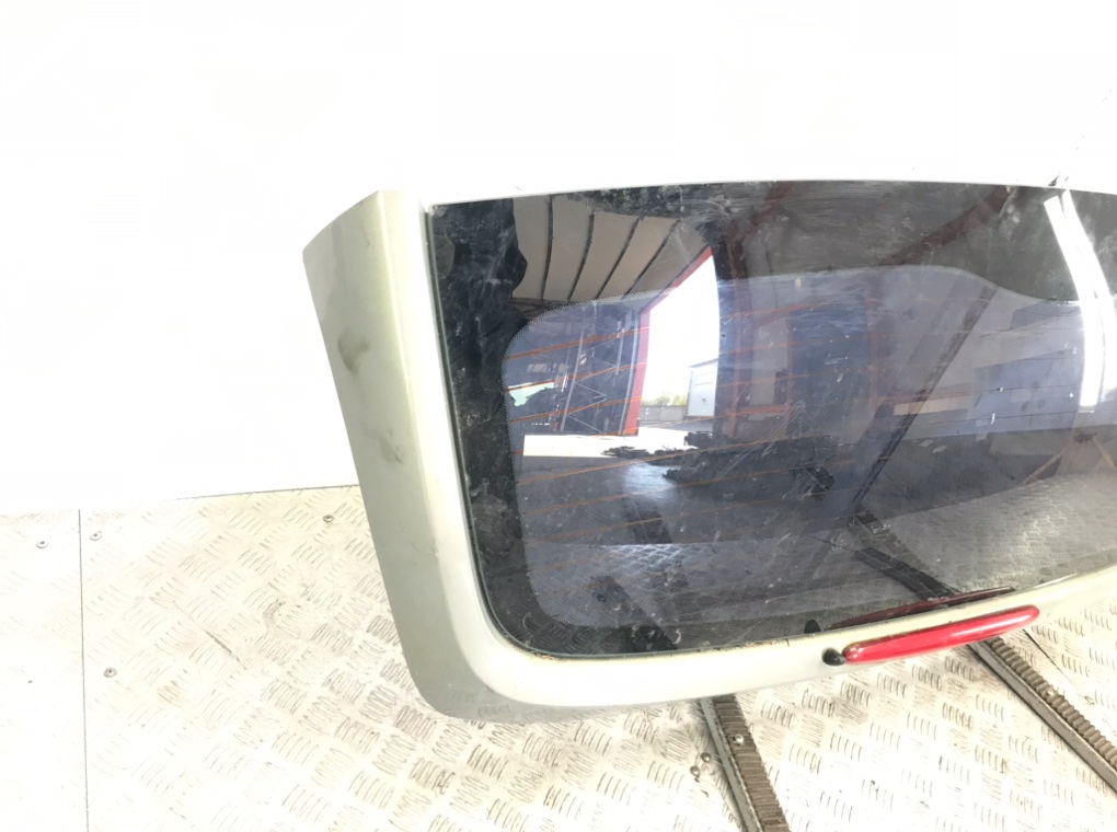 Стекло заднее для Renault Scenic RX4, 2003 г. 2.0 i бензин б/у — фото 4