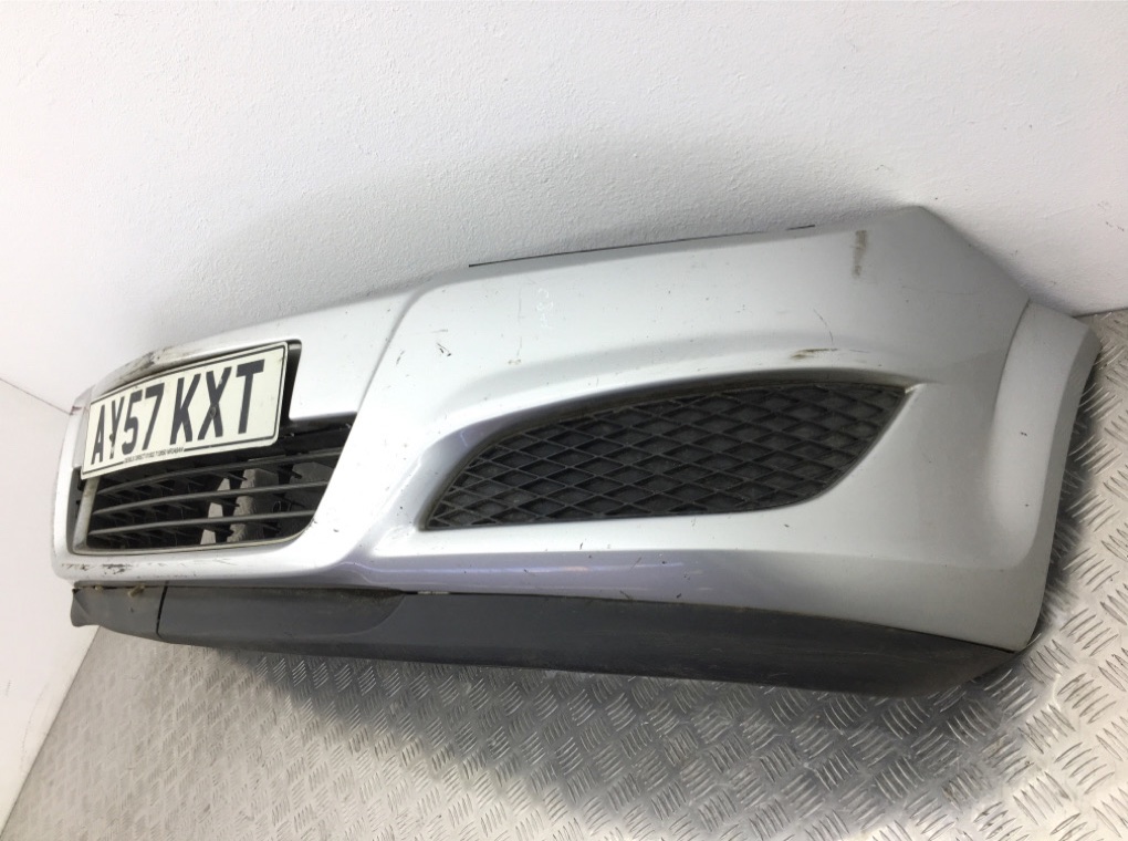 Бампер передний для Opel Astra, 2007 г. 1.3 CDTi дизель б/у — фото 4