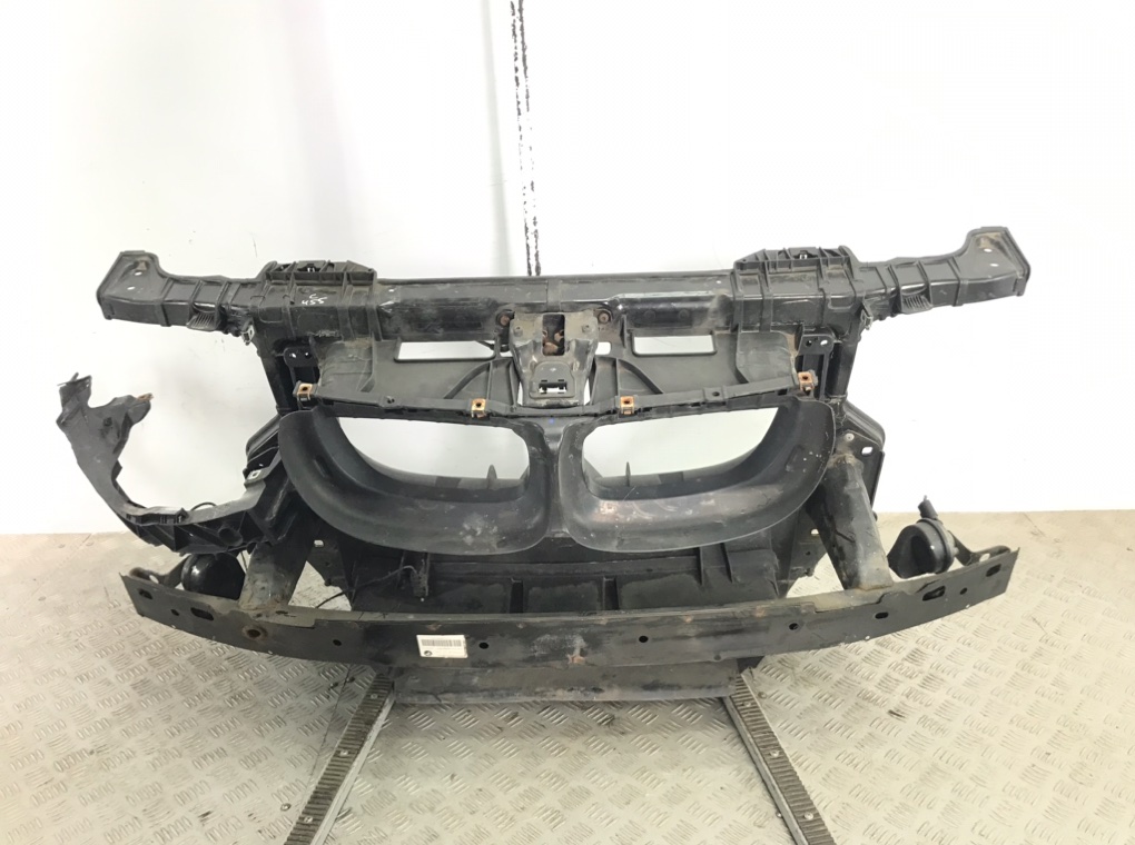 Панель передняя (телевизор) для BMW 1 E87/E81/E82/E88, 2012 г. 2.0 D дизель б/у