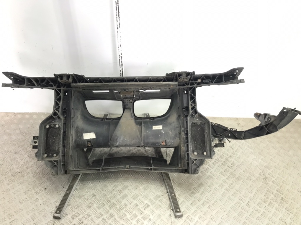 Панель передняя (телевизор) для BMW 1 E87/E81/E82/E88, 2012 г. 2.0 D дизель б/у — фото 4