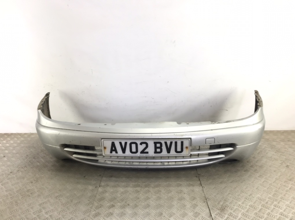 Бампер передний для Citroen Xsara, 2002 г. 1.4 i бензин б/у