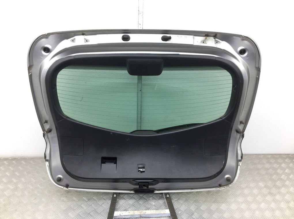 Крышка багажника для Mazda 3, 2010 г. 1.6 i бензин б/у — фото 3